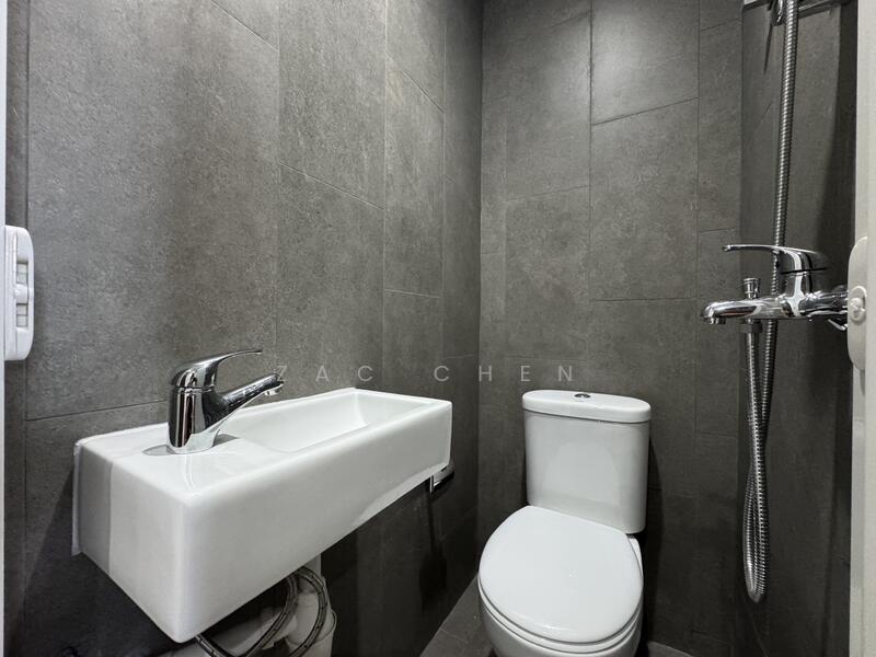 Bathroom 4 (Water Closet)