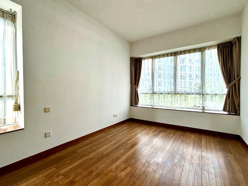 Spacious master bedroom