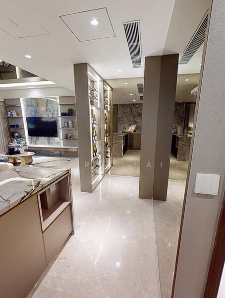 For Sale - RARE 5 Bedroom with discounts! Beside MRT, suitable for families!