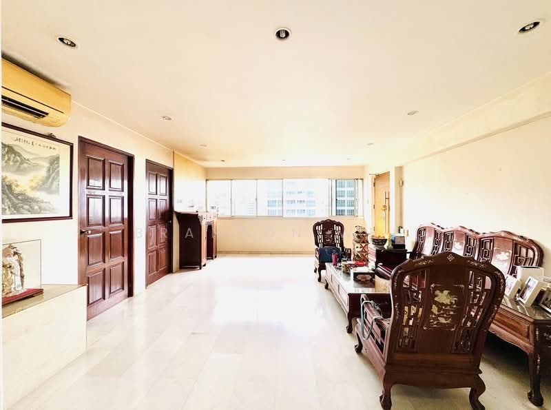 487 Pasir Ris Drive 4 HDB Flat For Sale at S$ 700,000 | PropertyGuru Singapore - Living Room