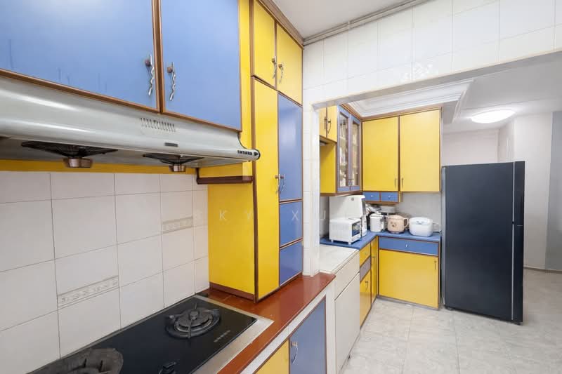 616 Woodlands Avenue 4, 616 Woodlands Avenue 4, 4 Bedrooms, 1,313 sqft, HDB Flat For Sale, by Sky Xue, 60226810 - Kitchen - PropertyGuru.com.sg
