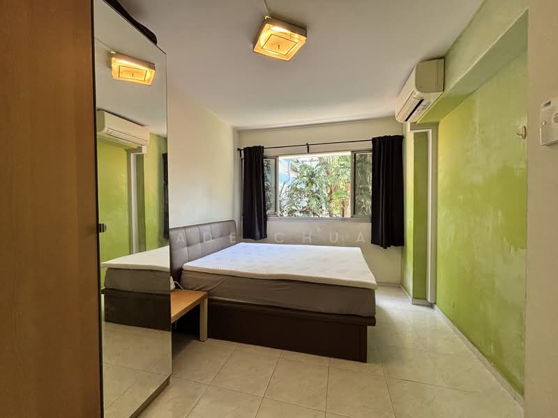 43A Sims Drive HDB Flat For Sale at S$ 728,000 | PropertyGuru Singapore - Common Bedroom