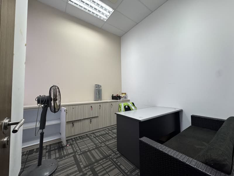 Woodlands Loop, Woodlands Loop, 3,316 sqft, Light Industrial (B1) For Rent, by Ang Sue Ya, 60226902 - Interior - CommercialGuru.com.sg