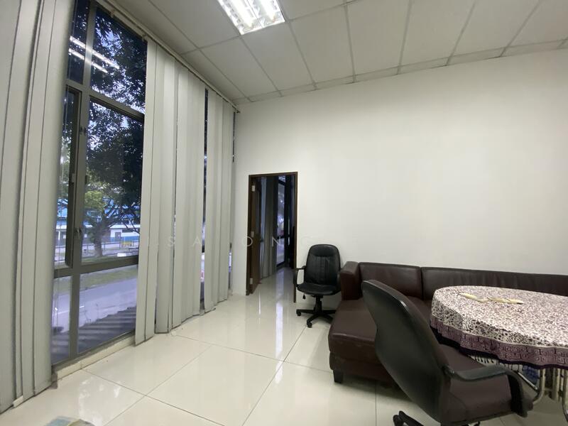 Seatown Industrial Centre, 69Q Tuas South Avenue 1, Boon Lay / Jurong / Tuas, 8,460 sqft, Factory / Workshop (B2) For Rent, by Lisa Ong 王镁侥, 60227130 - Living Room - CommercialGuru.com.sg