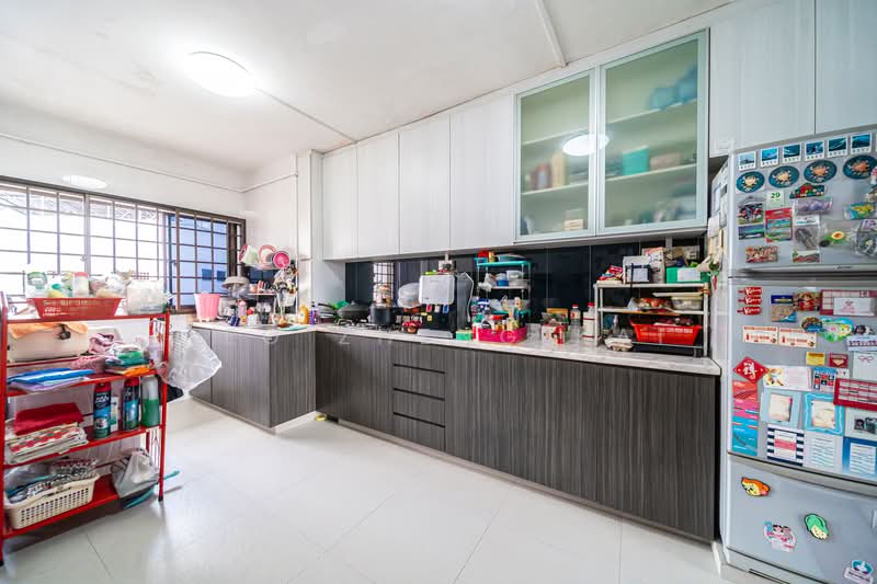 126 Geylang East Avenue 1, 126 Geylang East Avenue 1, 3 Bedrooms, 1,163 sqft, HDB Flat For Sale, by Teo Zheng Kai, 60227175 - Kitchen - PropertyGuru.com.sg