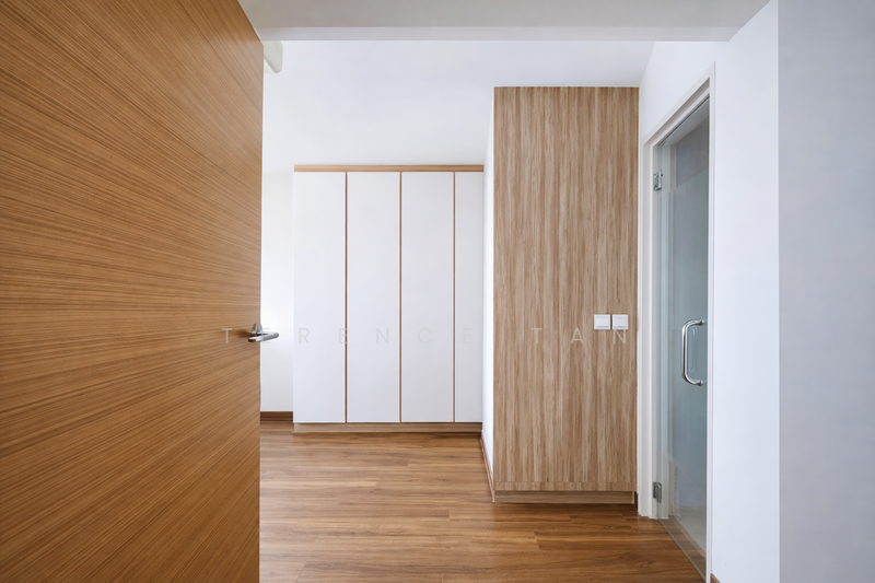 Master-bedroom entrance