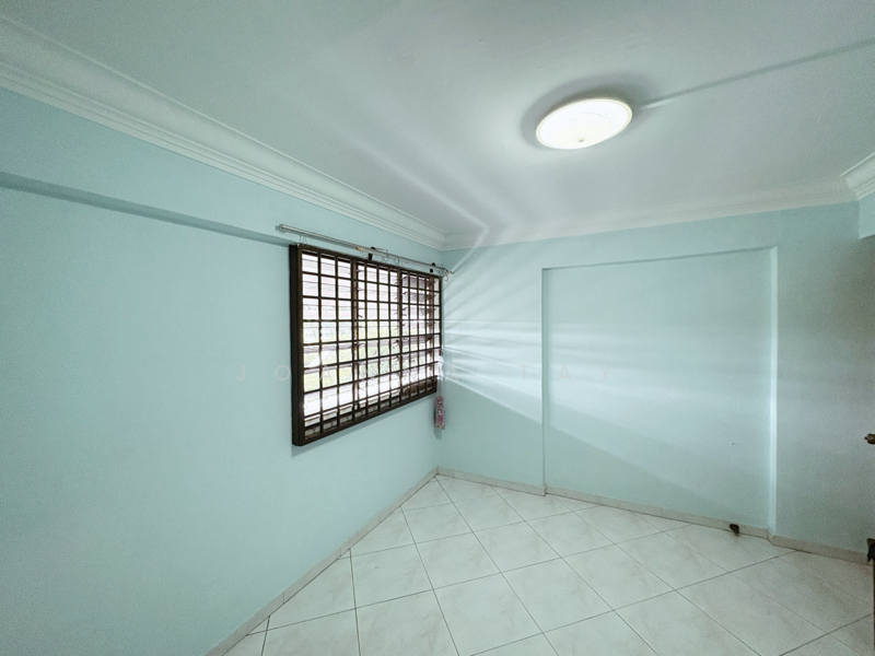 For Sale - 252 Hougang Avenue 3