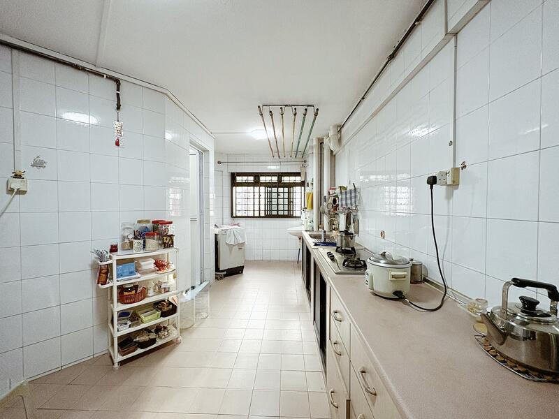 For Sale - 252 Hougang Avenue 3