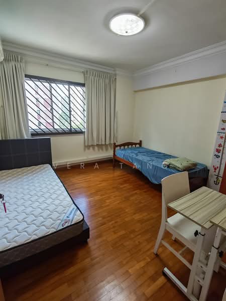 102 Lengkong Tiga, 102 Lengkong Tiga, 3 Bedrooms, 1,388 sqft, HDB Flat For Rent, by Vera Tang, 60227326 - Bedroom - PropertyGuru.com.sg