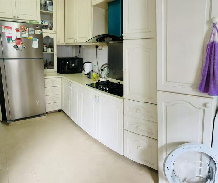 963 Hougang Avenue 9 HDB Flat For Sale at S$ 699,950 | PropertyGuru Singapore - Kitchen