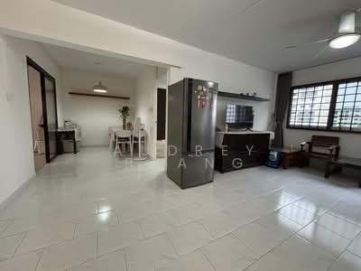 For Rent - 411 Pasir Ris Drive 6