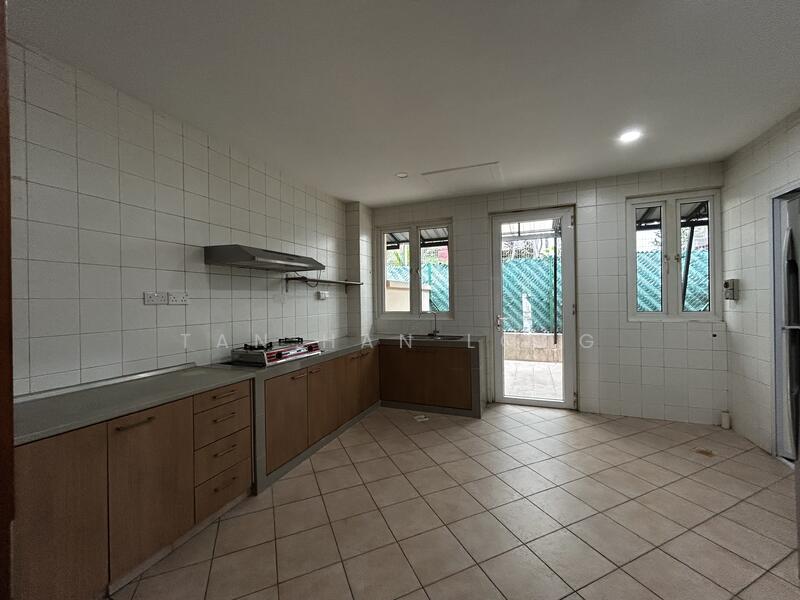 For Rent - How Sun Park