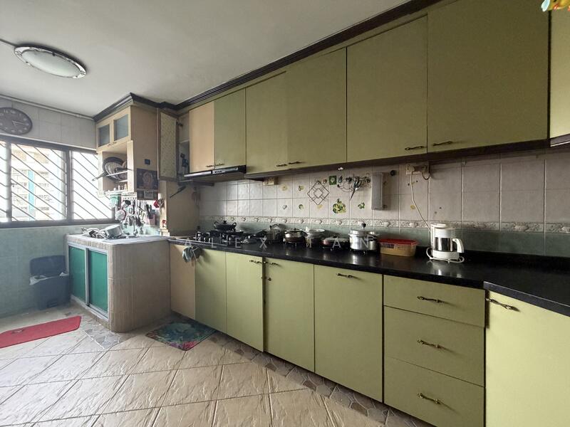 For Sale - 301 Jurong East Street 32