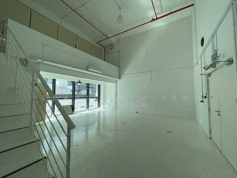 Oxley BizHub, 61 Ubi Road 1, 1,560 sqft, Light Industrial (B1) For Sale, by Zhang Zhou Jun Summer, 60227591 - Others - CommercialGuru.com.sg