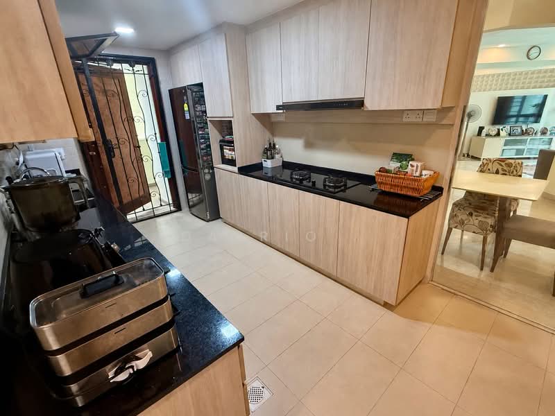Simei Green Condominium, 1 Simei Street 4, 4 Bedrooms, 1,356 sqft, Condominium For Sale, by Darrio ., 60227682 - Kitchen - PropertyGuru.com.sg