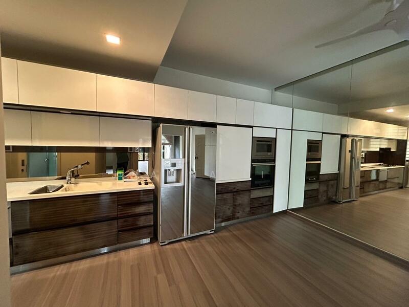 Kitchen/ dining area