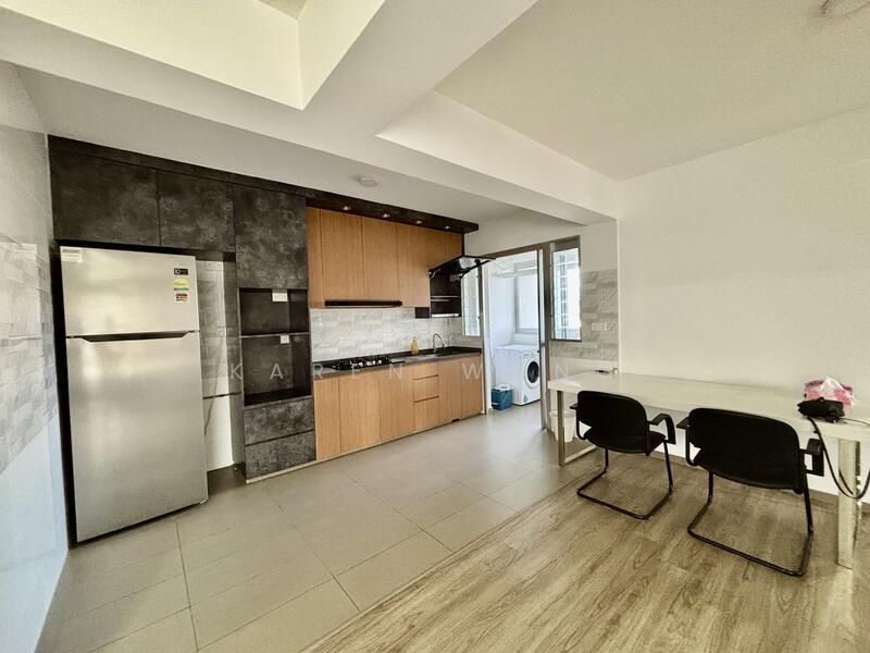 Kitchen and Dinning Area 