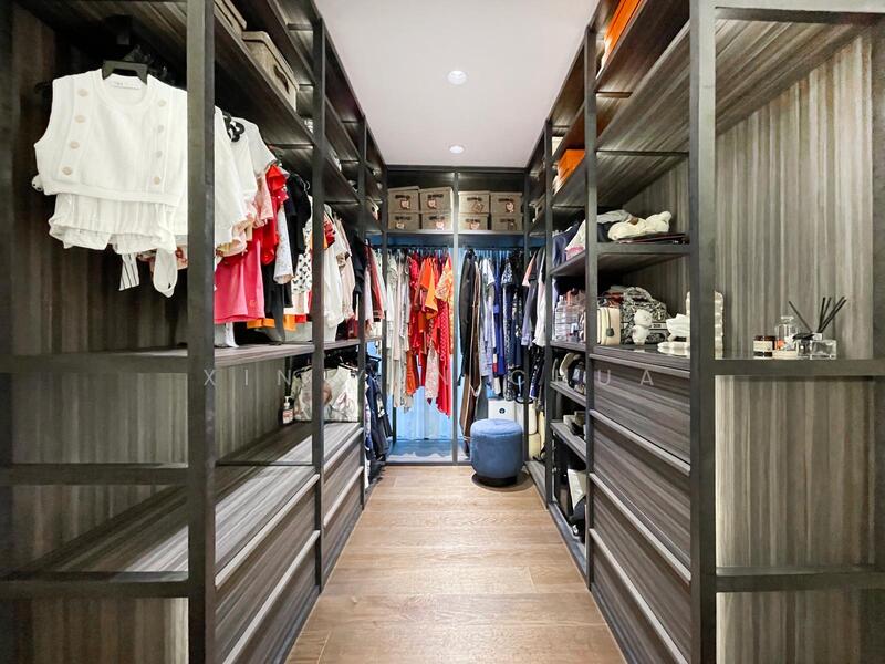 Walk-in wardrobe
