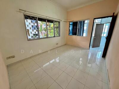 For Sale - Freehold Corner Terrace In Kovan