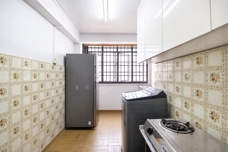 57 Circuit Road, 57 Circuit Road, 2 Bedrooms, 603 sqft, HDB Flat For Sale, by Bee 林美玲, 60228060 - Kitchen - PropertyGuru.com.sg