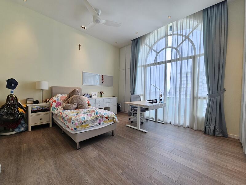 For Sale - Parbury Hill Condominium