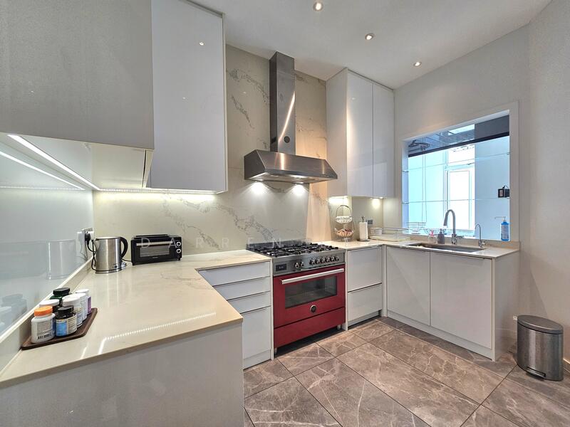 For Sale - Parbury Hill Condominium