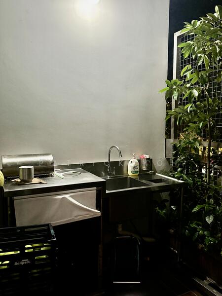 Hillsta Condominium For Sale at S$ 980,000 | PropertyGuru Singapore