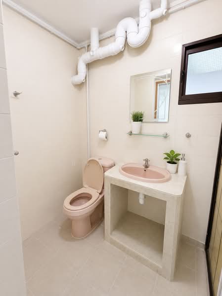 603 Woodlands Drive 42, 603 Woodlands Drive 42, 3 Bedrooms, 1,097 sqft, HDB Flat For Sale, by Bryan Ng, 60228130 - Bathroom - PropertyGuru.com.sg