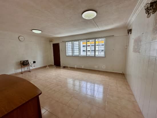 For Sale - 223 Yishun Street 21