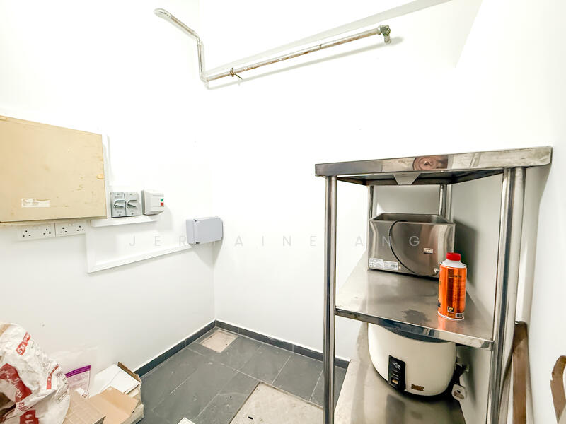 F&B GROUND FLOOR GOOD GLASS FRONTAGE, River Valley Road, Zion Road, Killiney Road, 1,650 sqft, Food & Beverage For Rent, by Jermaine Ang, 60228344 - CommercialGuru.com.sg