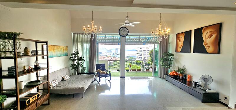 For Sale - Lakepoint Condo