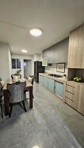 801 Yishun Ring Road HDB Flat For Sale at S$ 475,000 | PropertyGuru Singapore - Kitchen
