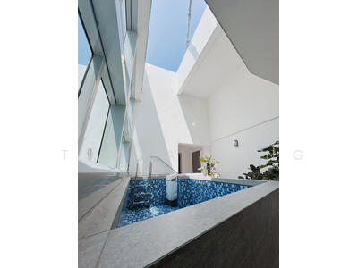 For Sale - Queens Peak