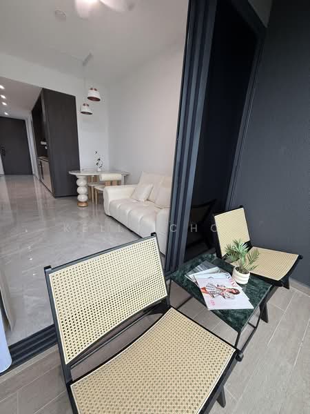 Tembusu Grand, 94 Jalan Tembusu, 1 Bedroom, 527 sqft, Condominium For Rent, by Kelly Chou, 60228533 - Living Room - PropertyGuru.com.sg
