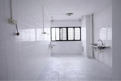 For Sale - 105 Jurong East Street 13