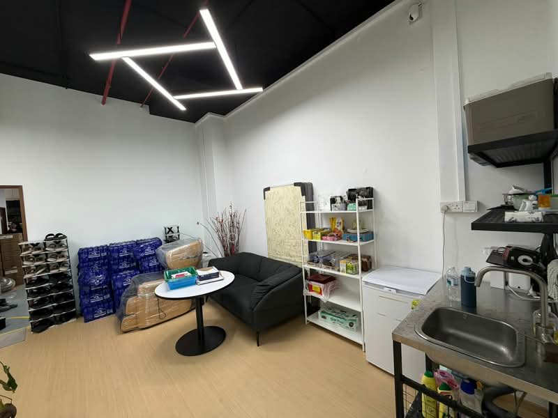 Woodlands 11, 11 Woodlands Close, 1,927 sqft, Light Industrial (B1) For Rent, by Joe Ng, 60228719 - Interior - CommercialGuru.com.sg