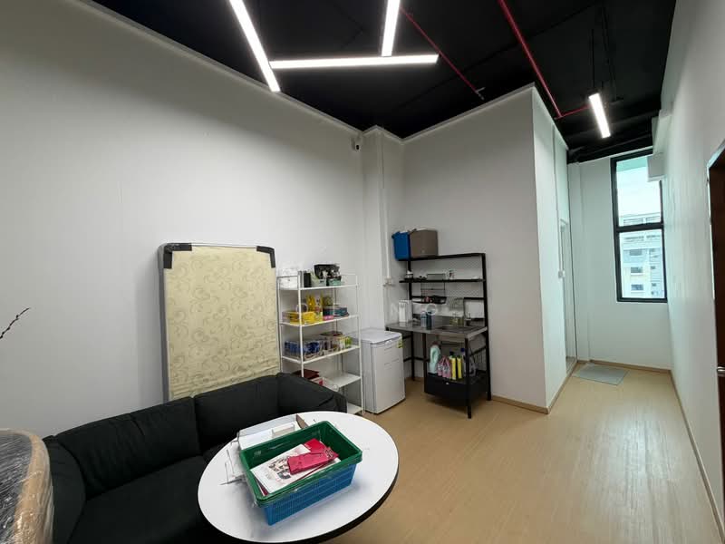 Woodlands 11, 11 Woodlands Close, 1,927 sqft, Light Industrial (B1) For Rent, by Joe Ng, 60228719 - Interior - CommercialGuru.com.sg