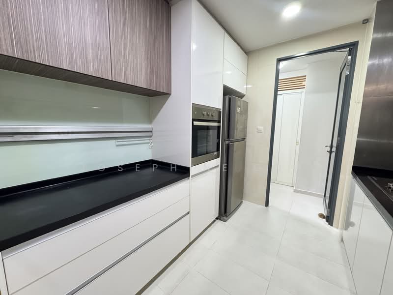 The Palette Condominium For Sale at S$ 2,220,000 | PropertyGuru Singapore - Kitchen