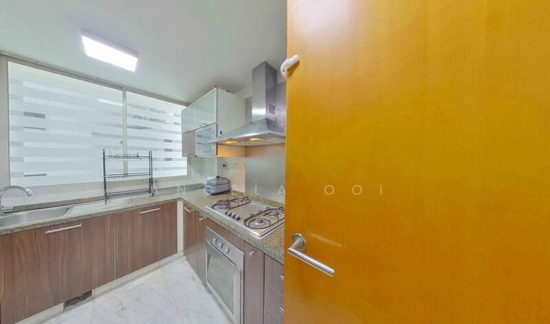 Gardenvista Condominium For Sale at S$ 2,290,000 | PropertyGuru Singapore - Kitchen