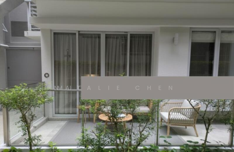 8 @ Mount Sophia Condominium For Sale at S$ 1,700,000 | PropertyGuru Singapore - Balcony