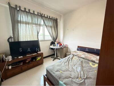 For Sale - 561B Jurong West Street 42