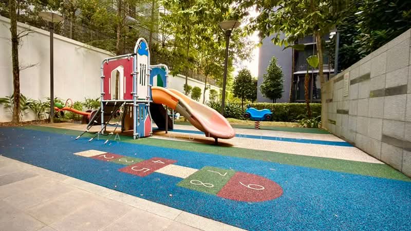 One Balmoral, 1 Balmoral Road, 2 Bedrooms, 1,184 sqft, Condominium For Rent, by Tan Hui Ming, 60229591 - PropertyGuru.com.sg