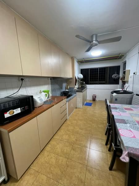 534 Ang Mo Kio Avenue 10, 534 Ang Mo Kio Avenue 10, Room Rental, 161 sqft, HDB Flat For Rent, by Chee Yun Xuan, 60229595 - PropertyGuru.com.sg