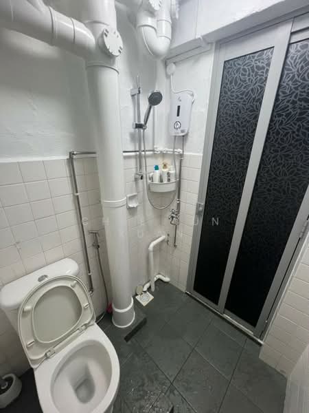 534 Ang Mo Kio Avenue 10, 534 Ang Mo Kio Avenue 10, Room Rental, 161 sqft, HDB Flat For Rent, by Chee Yun Xuan, 60229595 - PropertyGuru.com.sg