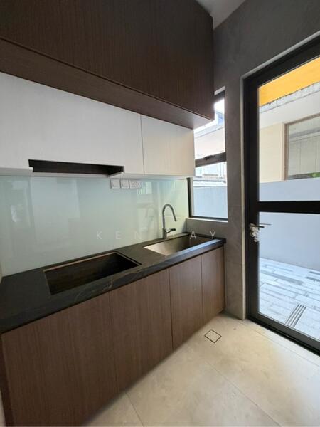 For Rent - 19 EAST COAST DRIVE