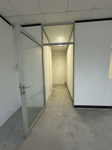 Ubi Techpark, 10 Ubi Crescent, 1,200 sqft, Light Industrial (B1) For Rent, by Jean Lim, 60230111 - Interior - CommercialGuru.com.sg