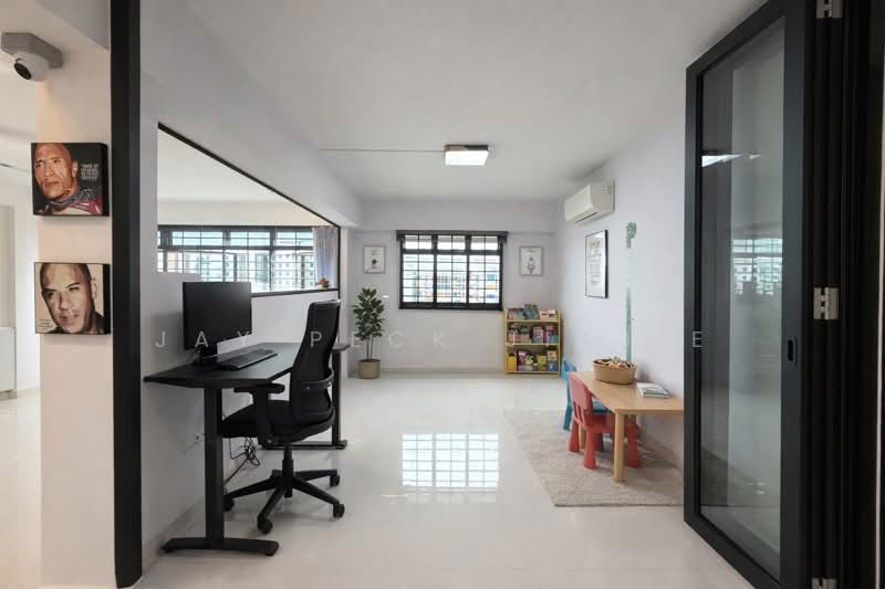 For Sale - 520 Woodlands Drive 14