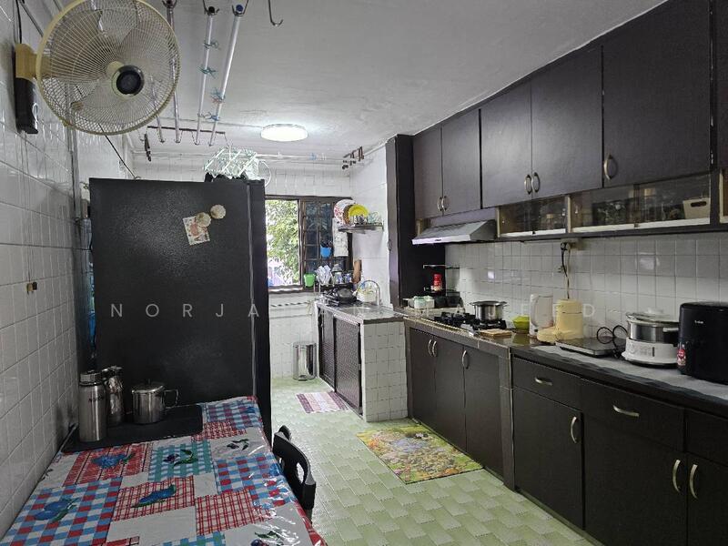 For Sale - 444 Ang Mo Kio Avenue 10