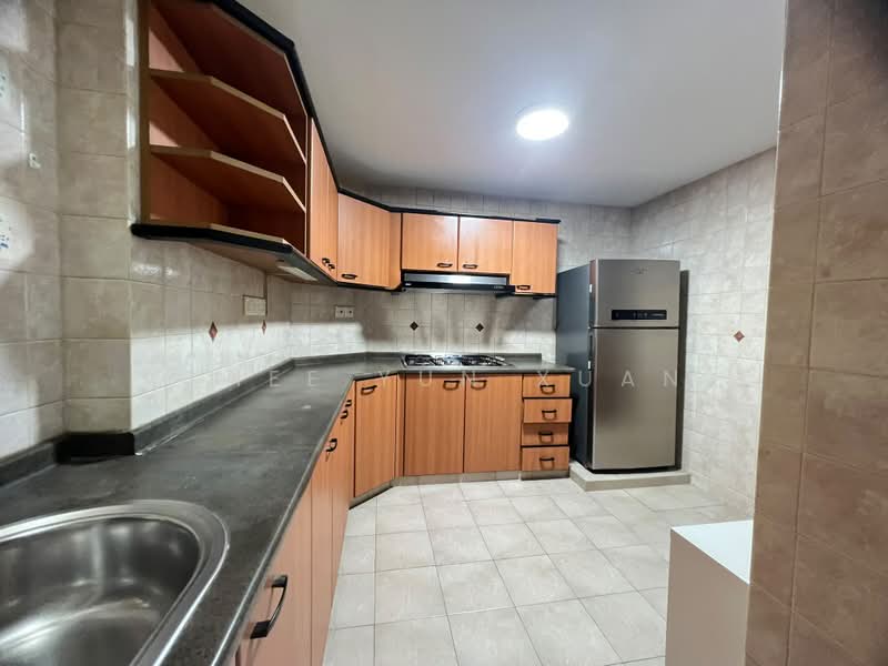 Simsville, 2 Geylang East Avenue 2, Room Rental, 150 sqft, Condominium For Rent, by Chee Yun Xuan, 60230503 - Kitchen - PropertyGuru.com.sg