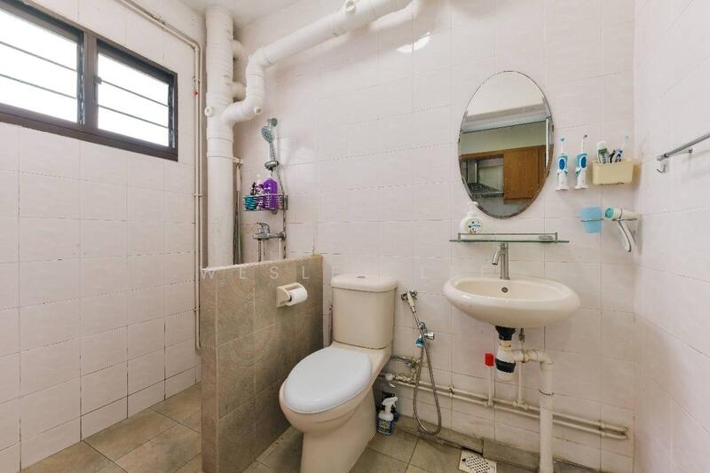 For Sale - 555 Woodlands Drive 53